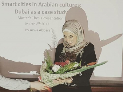 Arwa presenting her Master´s Thesis